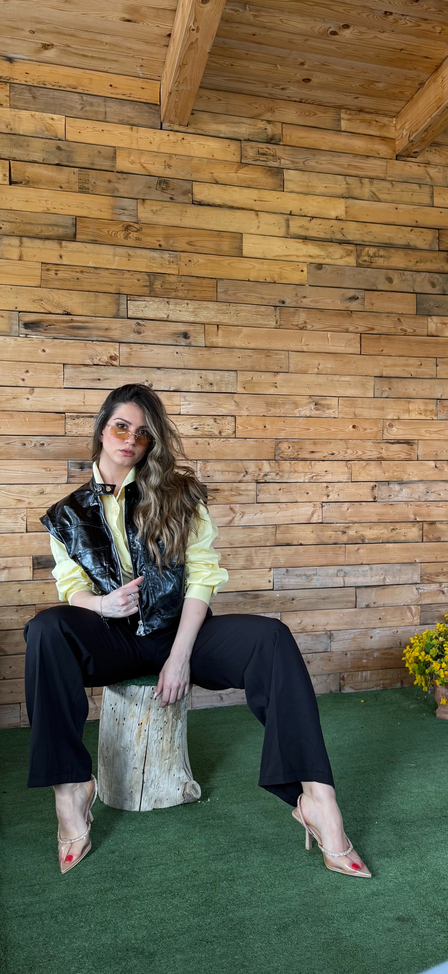 Smanicato in ecopelle foderato all’interno